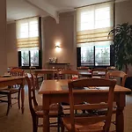 מלון L'hotel Bristol 3*