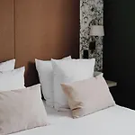 מלון L'hotel Bristol 3*