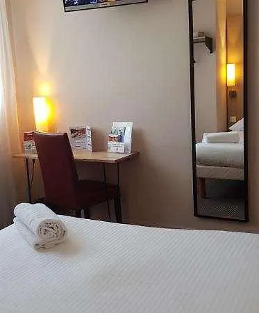 מלון L'hotel Bristol קאין