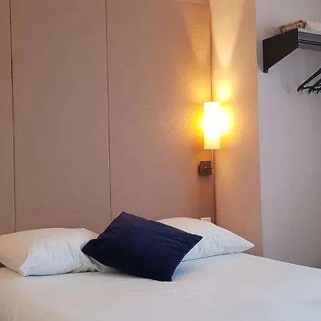 Hotel L'hotel Bristol 3*