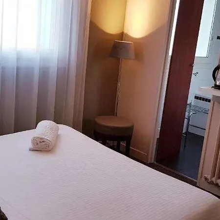 L'hotel Bristol מלון 3*