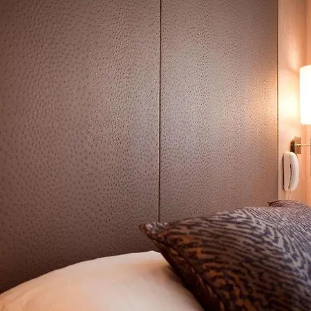 L'hotel Bristol מלון קאין
