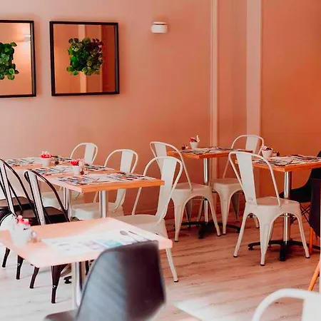 L'hotel Bristol מלון קאין