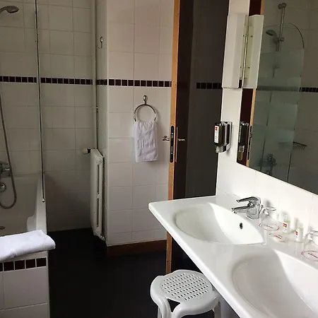 Otel L'hotel Bristol 3*