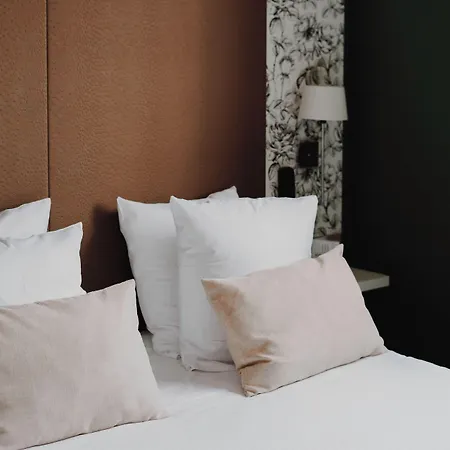 Hotel L'hotel Bristol 3*