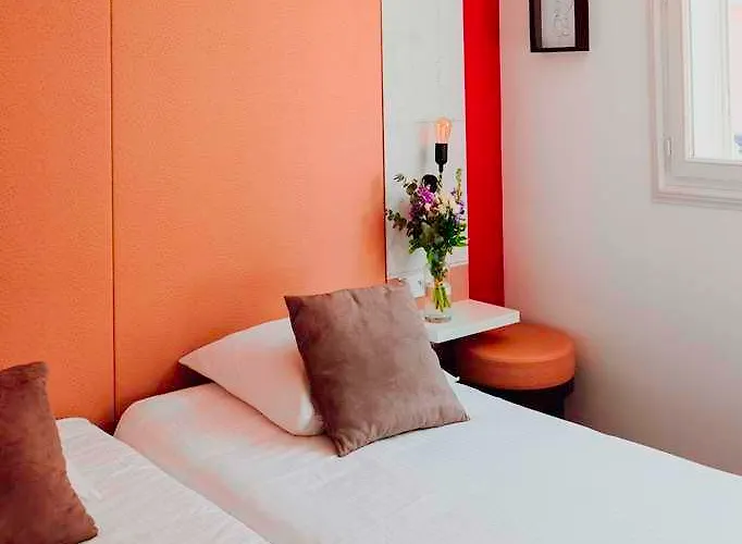 ホテル L'hotel Bristol 3*