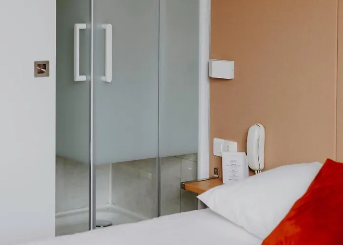 ホテル L'hotel Bristol カーン