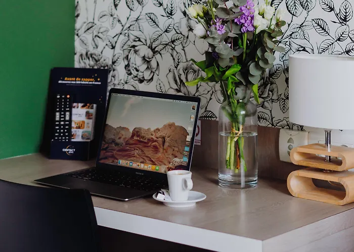 L'hotel Bristol מלון קאין