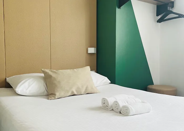 מלון L'hotel Bristol קאין