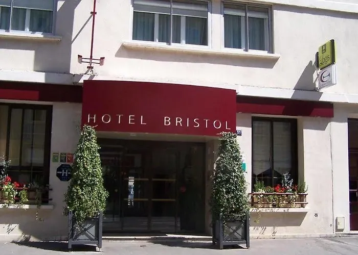 L'hotel Bristol ホテル 3*